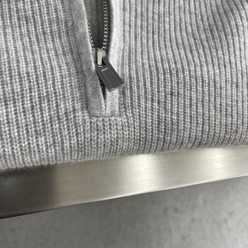 L0r0 P1ana sweater